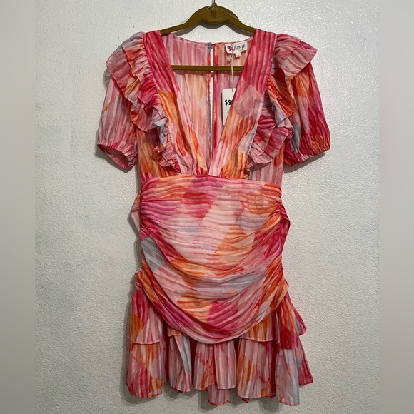 NWT L’atiste By Amy Womens M Multicolor Ruffle Mini Dress Deep V Puff Sleeve - Picture 2 of 14